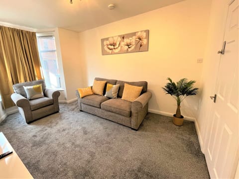 Living Room / Lounge