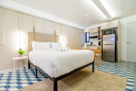 Warm nice bedroom