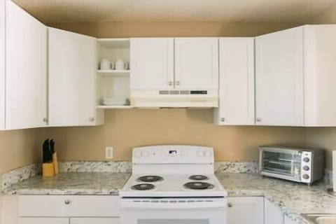 141828ea 8d10 4c66 8f7d e11bcea2c2ae