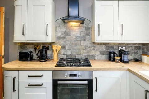 Well equipped kitchen