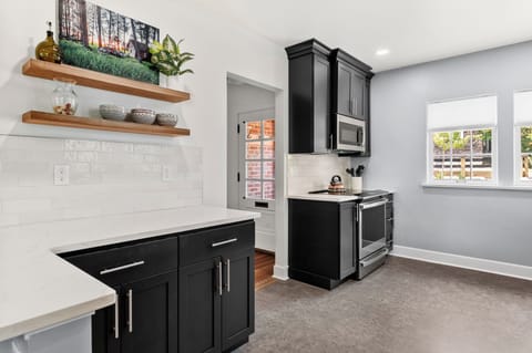 Allison Meyer Palouse Photography. You'll find several of her pieces here.