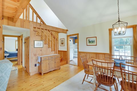 Dining Table | Dishware & Flatware Provided