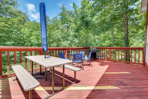 Deck | Dining Area | Lake Access
