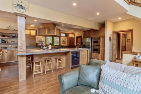 PhotoOct032023,122647AM