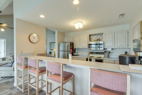 Kitchen | Cooking Basics | Dishware & Flatware | Coffee Maker