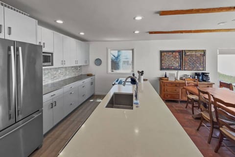 "It was perfect for our group. Love the easy beach access and all aspects of the home. We’ll be back—thank you for a great spot to gather." - Jon