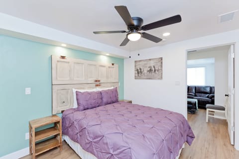Bedroom with Queen Bed