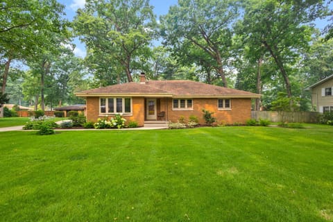 Welcome to Tall Oaks Cottage!