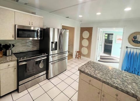 9320761d 7a2e 4f0c 871f a49f582e7bf2