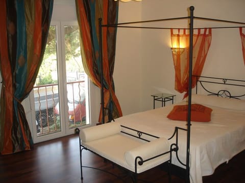 Bedroom. Interior and views may vary based on location and availability.