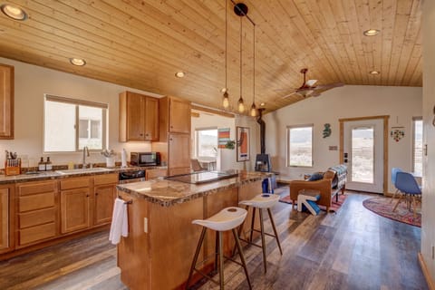 1000 sq ft of cozy comfort in stylishly done up interiors. 