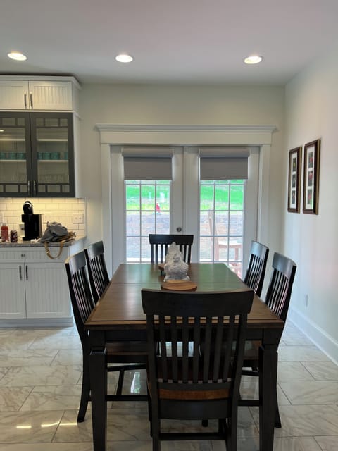 Dining area off kitchen. 