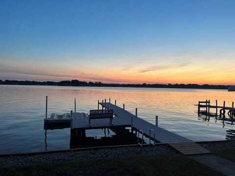 Waterside parking for 2 jet skis and 1 boat