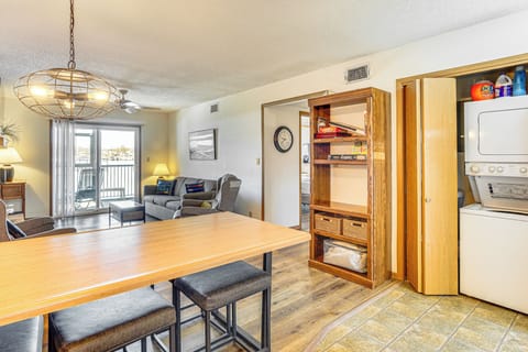 Dining Area | Dishware & Flatware