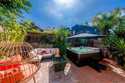 Private Back Patio with Hot Tub, BBQ, Grill and Fire Pit