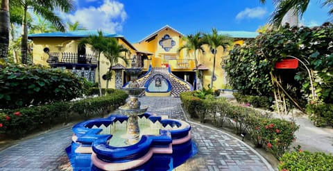 Castillo entrance
