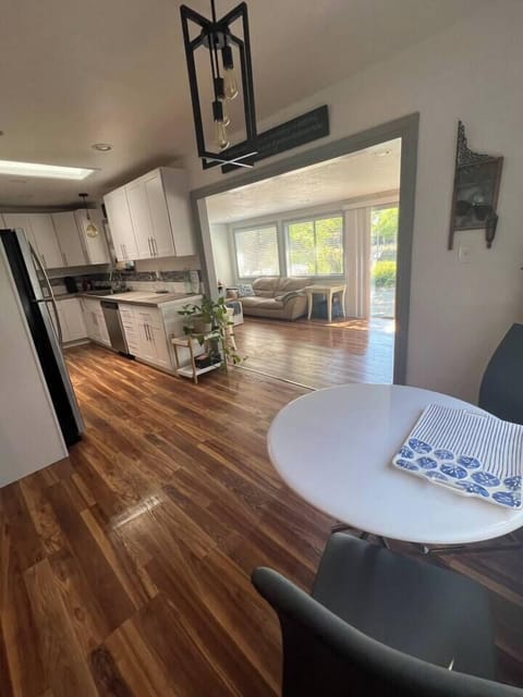 C11685f6 2880 4aad 939d 6721773381ac