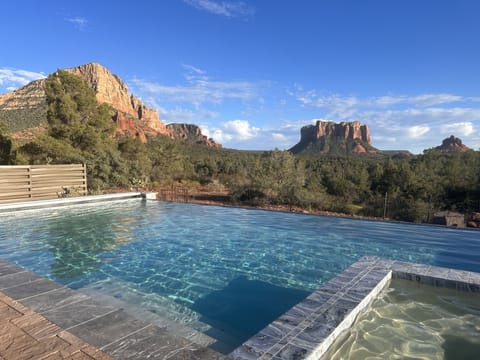 Views from infinity pool of Bell Rock, Courthouse Butte and Gibraltar. 