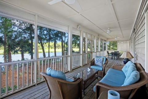 Spacious screened porch overlooking golf course and lagoon!
