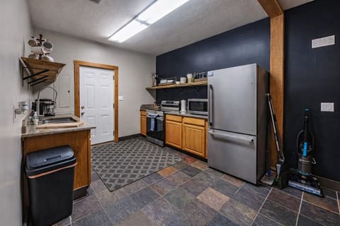 Kitchen at Trails End Lodge
