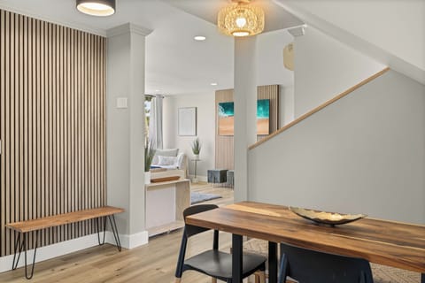 Second dining Knook next to the kitchen 
