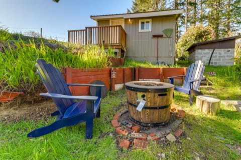 Coos Bay Vacation Rental | 2BR | 1BA | 600 Sq Ft