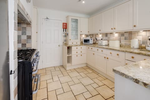 Dow Crag House | Coniston Holiday Cottage | Kitchen