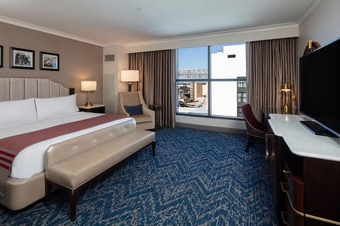 Sprawl out with extra floor space and lounge-ready seating.