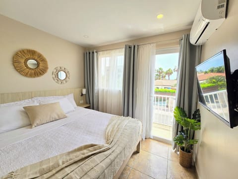 Enjoy a quiet, well-lit space, ideal for relaxing after a day of exploring