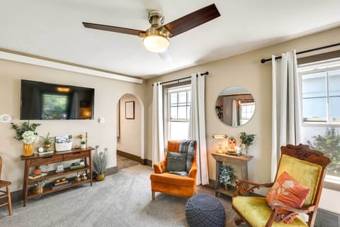 Rapid City Vacation Rental | 1BR | 1BA | 650 Sq Ft | Steps Required