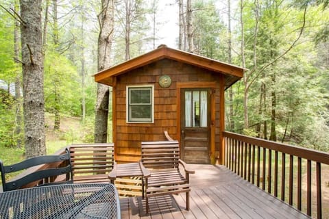 The treehouse is a perfect little getaway for a single person or couple -Allen