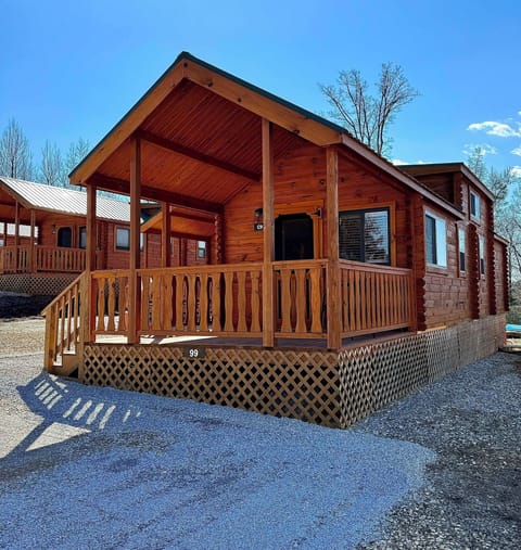1 Bedroom Cabin with Loft