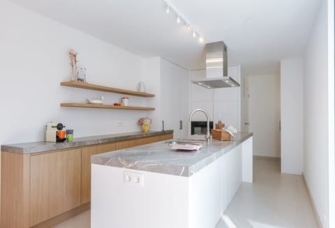 Beautiful kitchen with lots of sunlight