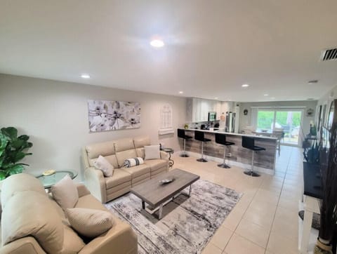 Fully Reclinable Couch