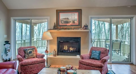 210 Lakeledge Rd-05