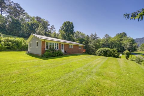 Canton Vacation Rental | 2BR | 1.5BA | 1,000 Sq Ft | Stairs Required