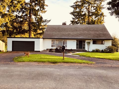 Front of house. Easy parking. Garage is not park of rental.