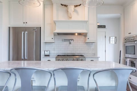 Casual dining at the island for morning coffee or snacks