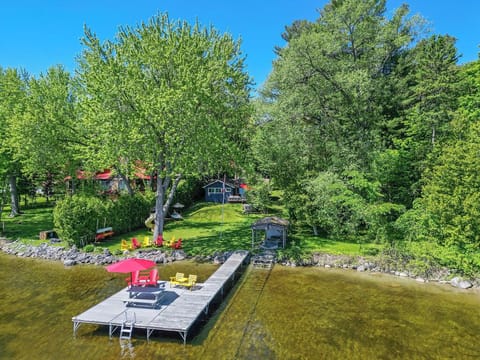 Dock with shallow entry, perfect for swimming and sunbathing 