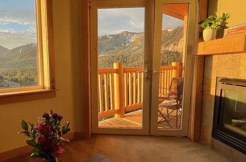 Mountain view of the Sherwin Range from living room