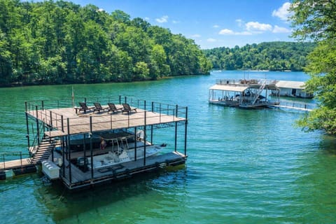 Enjoy your private deep water dock at Lanier Leisure!