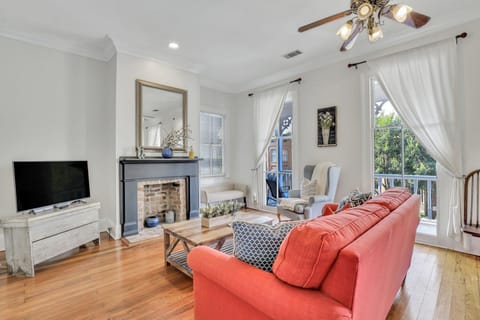 Welcome to Victorian Gem on Broughton Street!