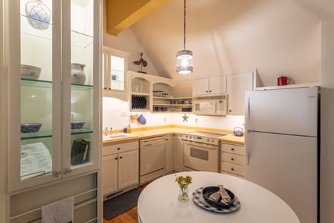 Cast Iron Guest House Kitchenette