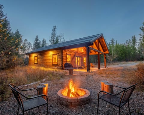 Frontier Cabin and private fire pit is the perfect place for a classic Montana vacation. 