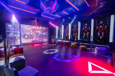 Step into an epic immersive game and hangout space. The ultimate vacation photo spot for kids, teens, and adults alike.