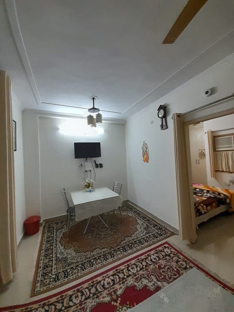 Apt No 201 SF