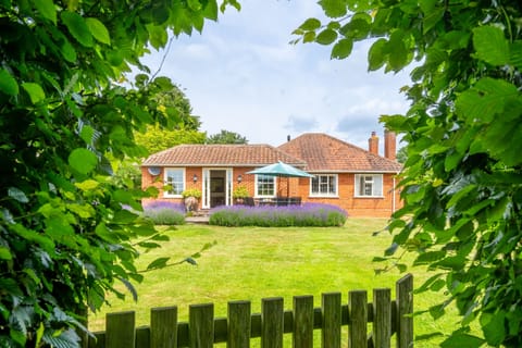 Higham Place Lodge, Higham: A home for families, friends, and four-legged companions alike