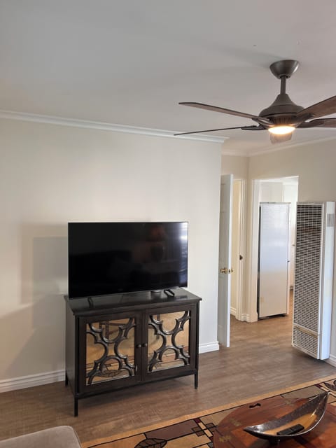 New Samsung Smart TV Wi-Fi ready 40 inches