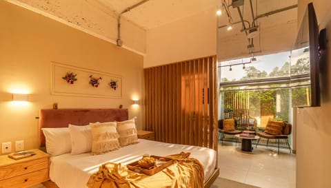 El mobiliario, la decoración y los servicios pueden variar ligeramente