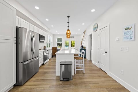 Chef's Kitchen has Stainless Appliances and gorgeous Quartz Countertops.